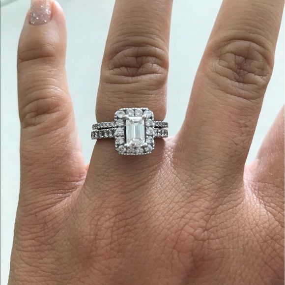 Engagement 1.01 karat diamond ring set - Picture 4 of 8